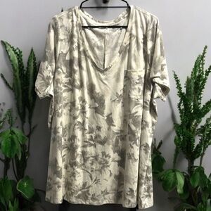Lane Bryant Gray Floral V-Neck Tee